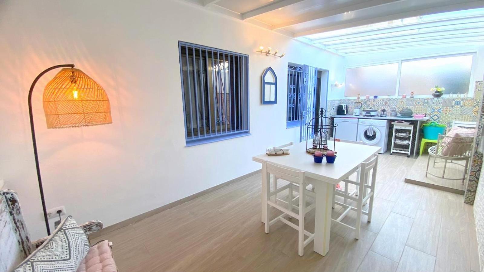 Villa Bages Roses Esterno foto