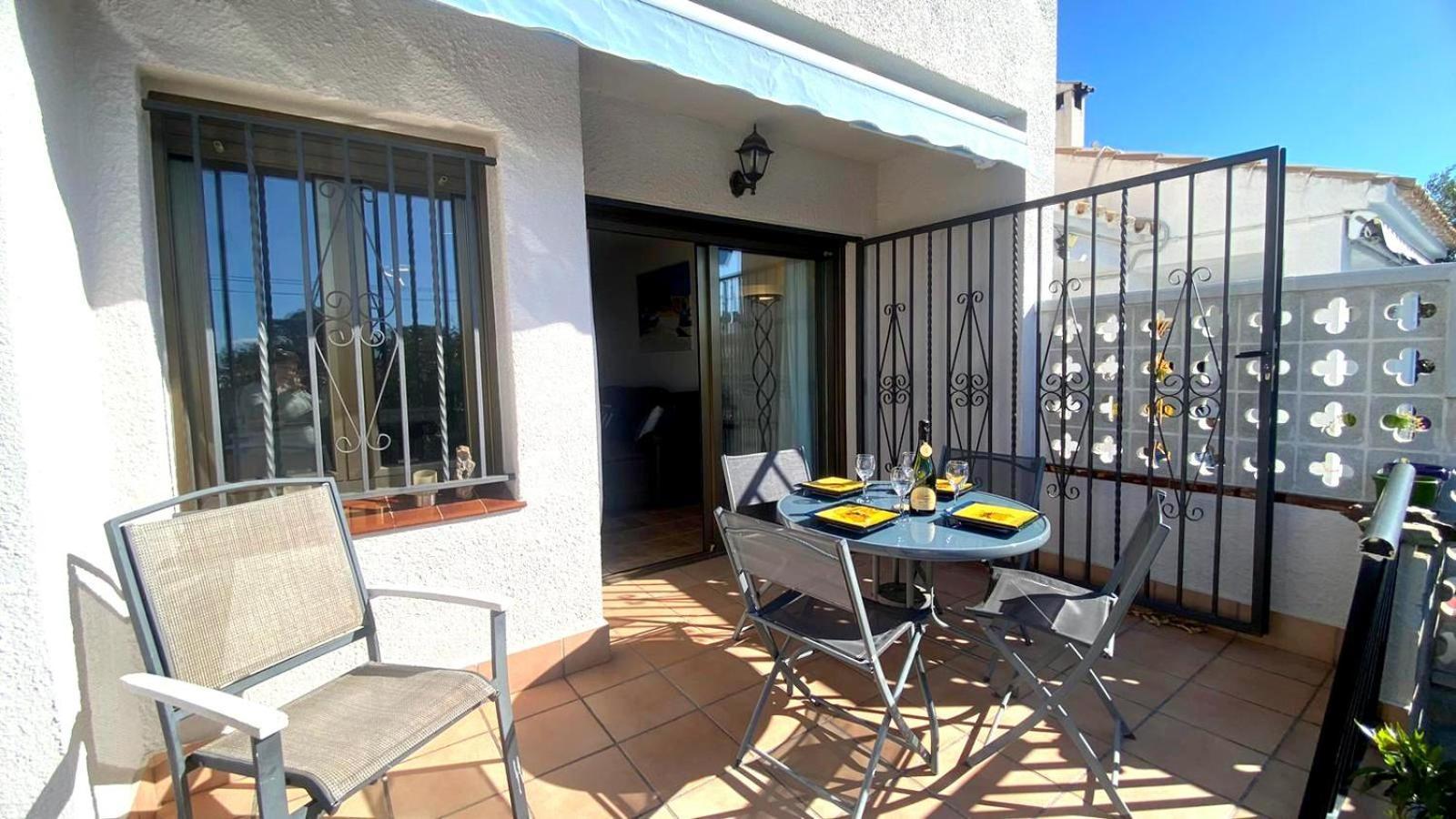 Villa Bages Roses Esterno foto