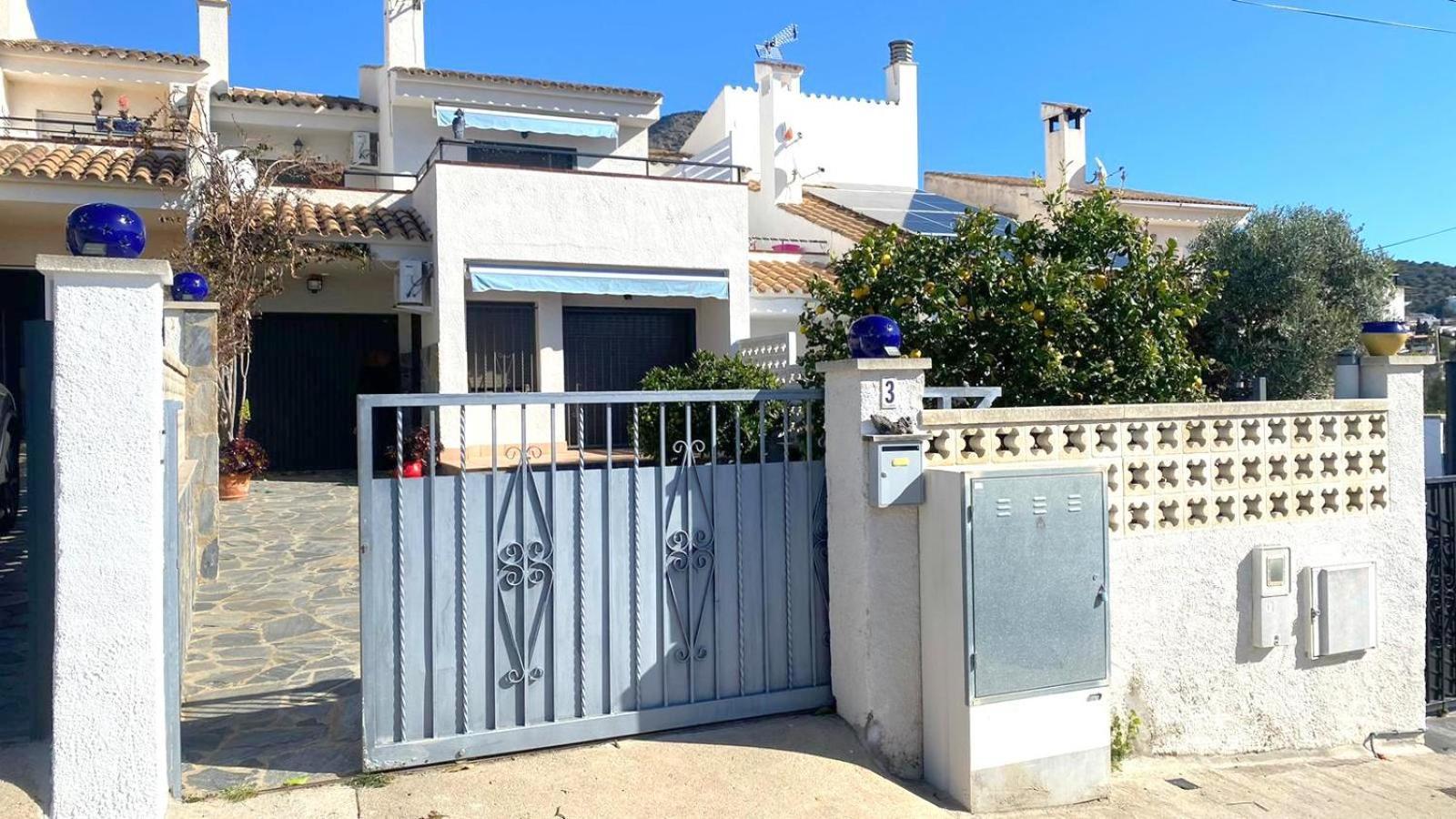 Villa Bages Roses Esterno foto